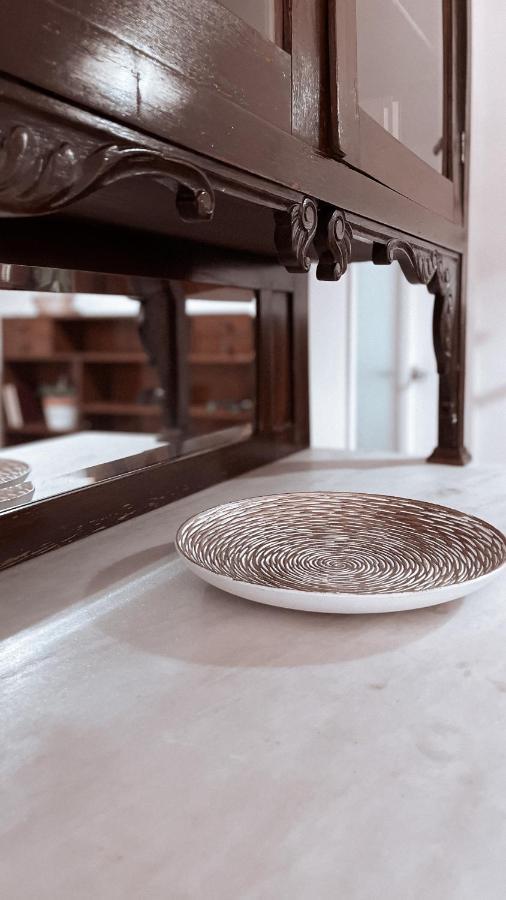 Vintage 2-Bedroom Apt In The Heart Of The City Афіни Екстер'єр фото